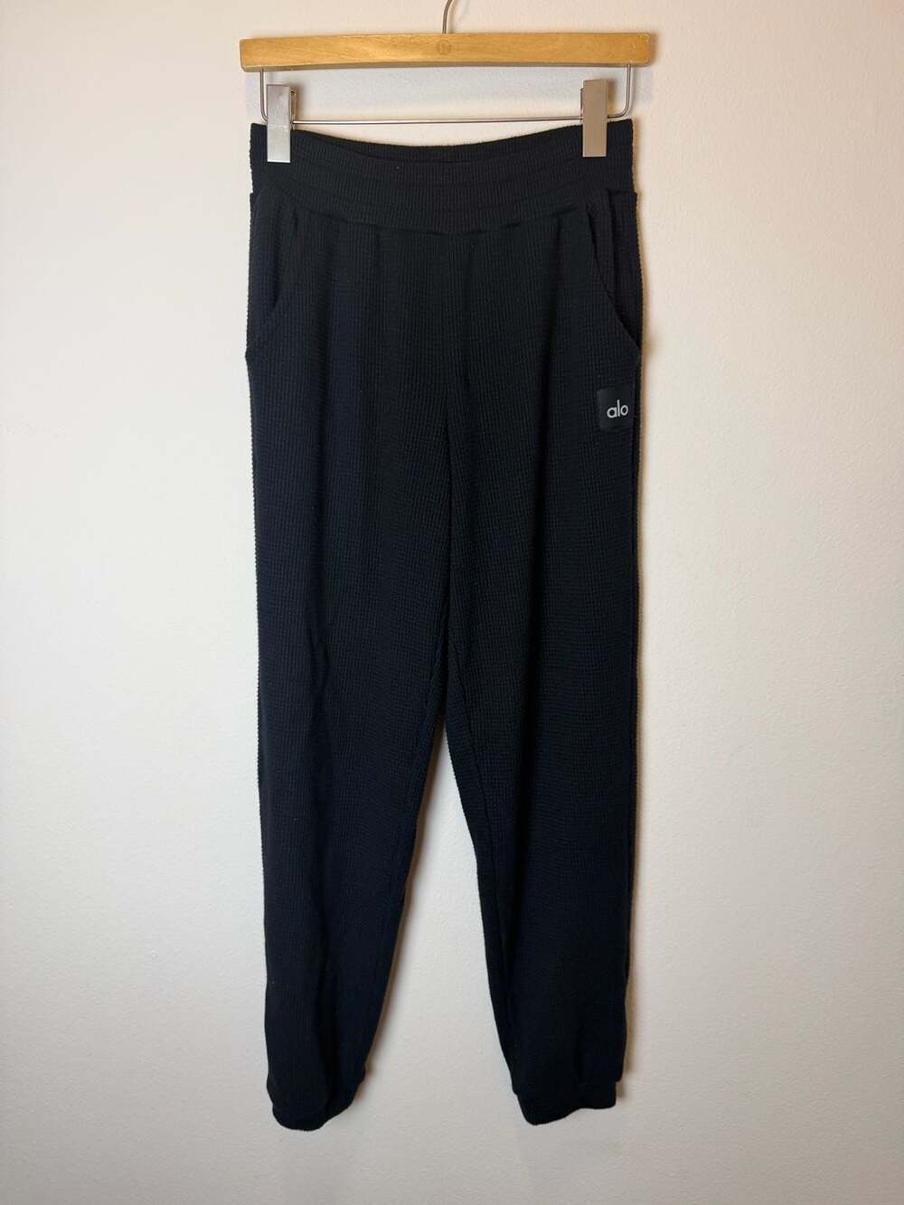 Alo Yoga Waffle Weekend Escape Jogger Size S Black